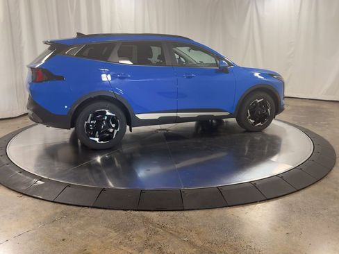 New 2026 Kia Sportage EX w/ EX Panorama Roof Package image 2