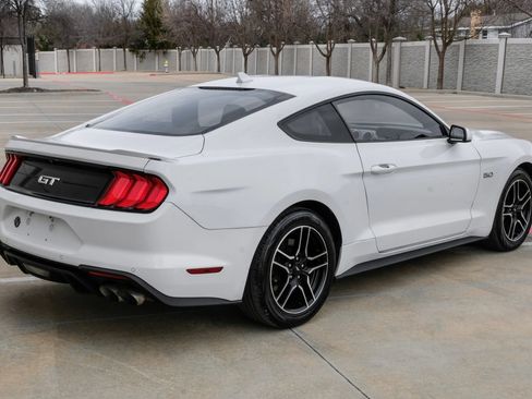 Used 2021 Ford Mustang GT Premium image 3