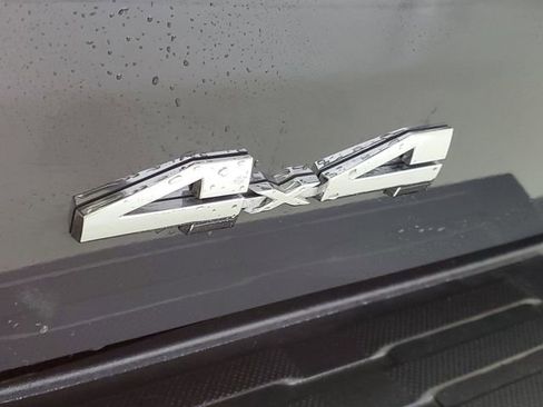 Used 2025 Toyota Tacoma SR image 8