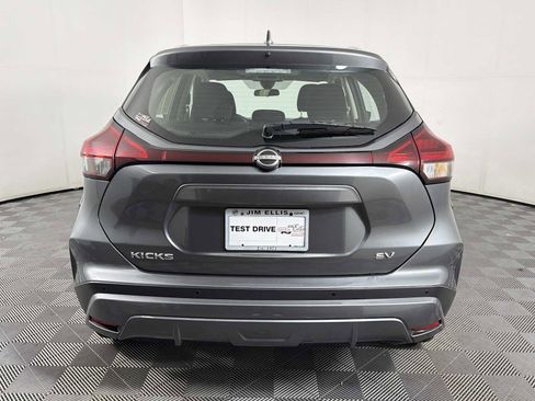 Used 2024 Nissan Kicks SV FWD image 5