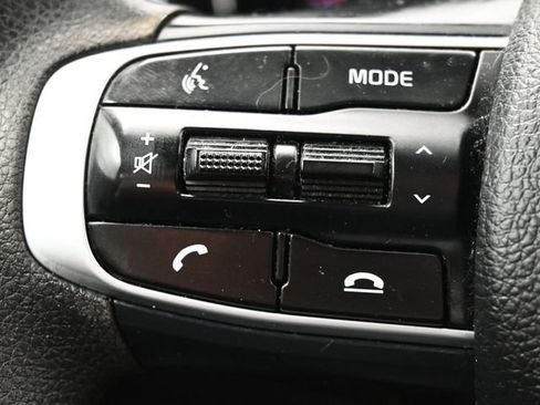 Used 2023 Kia K5 LXS FWD image 19