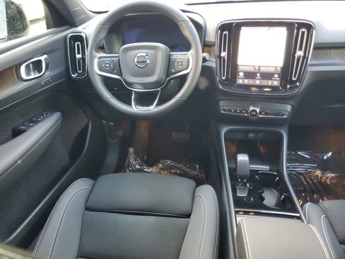 Certified 2023 Volvo C40 P8 Recharge Plus w/ Climate Package AWD/4WD image 15