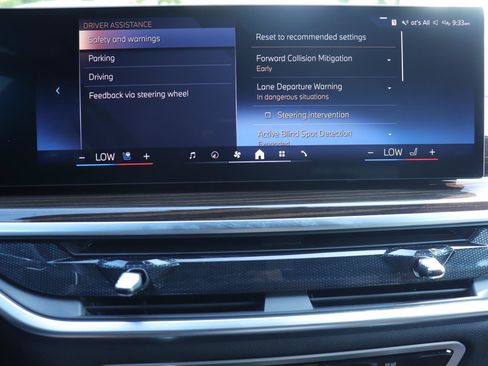 Used 2026 BMW X5 sDrive40i RWD image 38