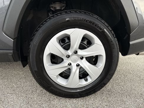 Certified 2025 Toyota RAV4 LE FWD image 18