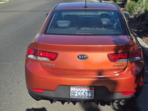 Used 2010 Kia Forte Koup SX w/ Leather Pkg image 5