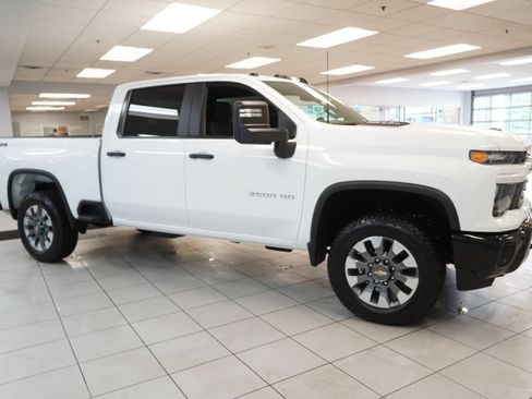New 2026 Chevrolet Silverado 2500 Custom w/ Custom Value Package AWD/4WD image 12