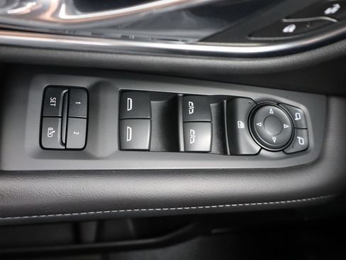Used 2021 Chevrolet Tahoe Z71 AWD/4WD image 22