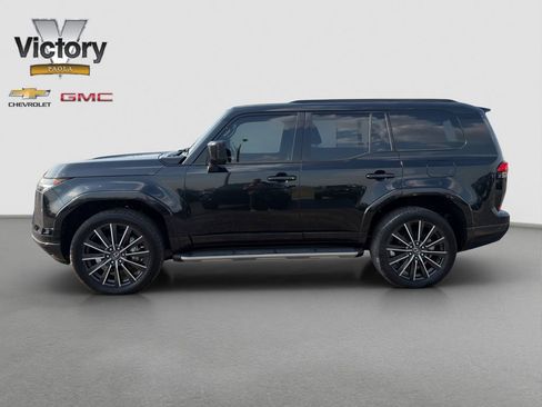 Used 2024 Lexus GX 550 w/ Accessory Package (Z1) AWD/4WD image 3