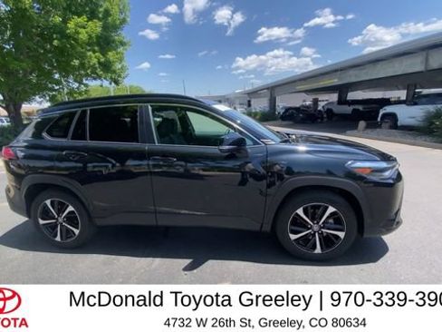 Used 2023 Toyota Corolla Cross AWD Hybrid w/ Convenience Package image 9