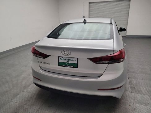 Used 2017 Hyundai Elantra SE image 7