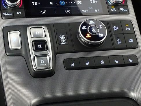 Used 2024 Hyundai Palisade Calligraphy image 43