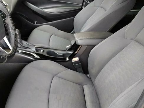 Used 2019 Toyota Corolla SE FWD image 7