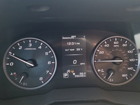 Used 2025 Subaru Outback Premium image 23