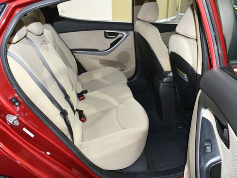 Used 2013 Hyundai Elantra GLS w/ Preferred Pkg image 50