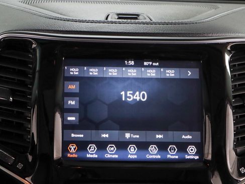 Used 2022 Jeep Cherokee Limited AWD/4WD image 19