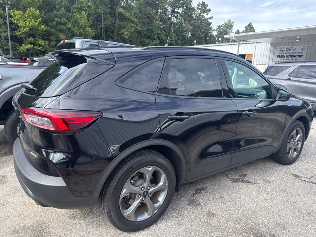 Used 2025 Ford Escape ST-Line AWD/4WD image 3