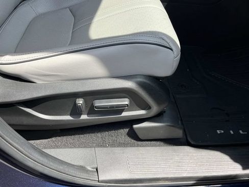 Used 2023 Honda Pilot Elite image 26