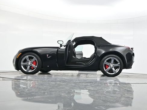 Used 2009 Pontiac Solstice GXP w/ Premium Package image 46