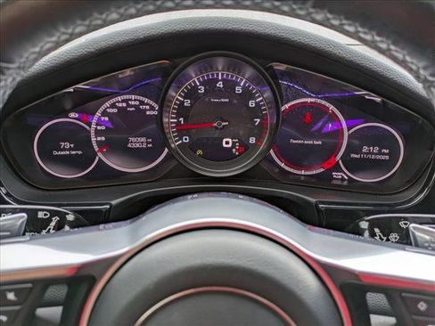 Used 2018 Porsche Panamera 4S image 11