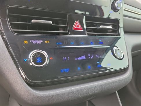 Used 2022 Hyundai Ioniq SE image 30