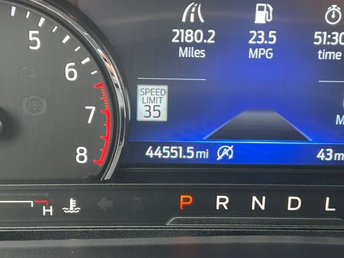Used 2023 Ford Explorer Limited w/ Equipment Group 301A AWD/4WD image 7
