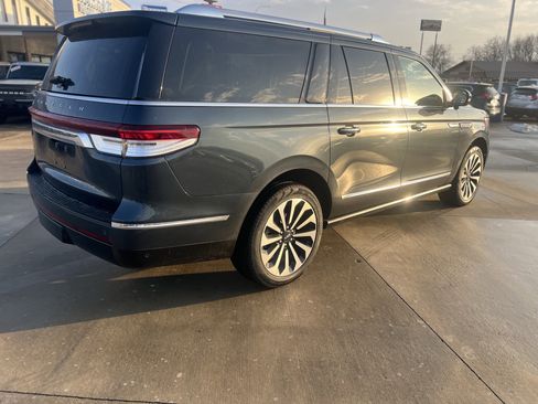 Used 2022 Lincoln Navigator L Reserve image 6
