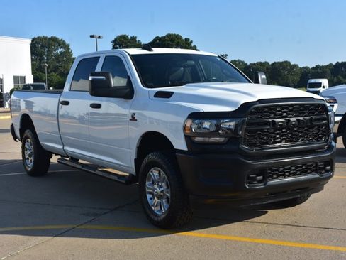 Used 2024 RAM 2500 Tradesman AWD/4WD image 3