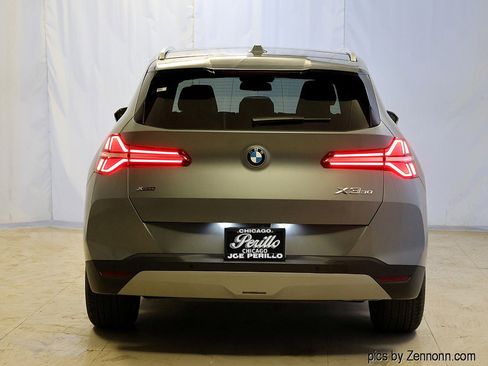 Used 2025 BMW X3 xDrive30i w/ Premium Package image 7