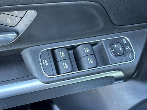 Certified 2025 Mercedes-Benz GLB 250 GLB 250 image 25