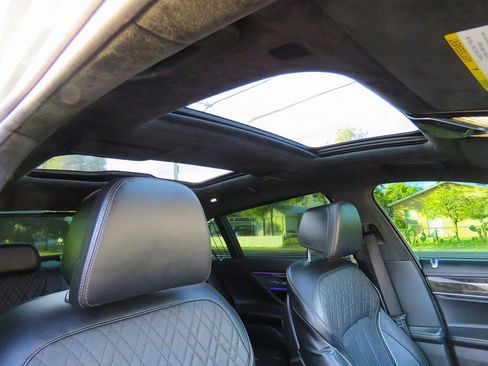 Used 2016 BMW 750i xDrive 750i xDrive image 16