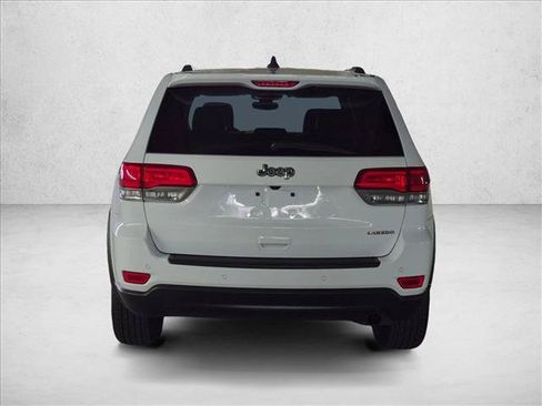 Used 2019 Jeep Grand Cherokee Laredo w/ Laredo X Package RWD image 6
