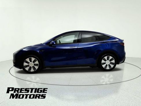 Used 2023 Tesla Model Y Long Range AWD/4WD image 4