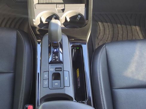 Used 2024 Toyota Prius XLE FWD image 14
