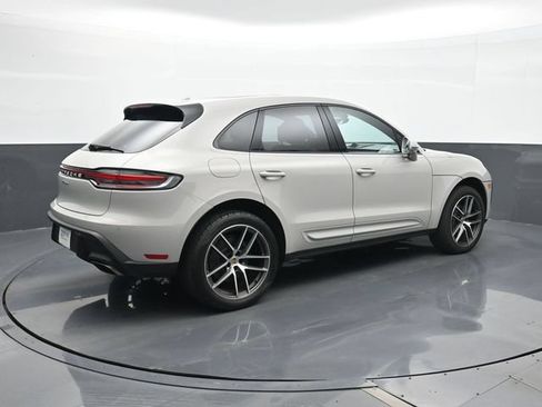 Certified 2024 Porsche Macan AWD/4WD image 23