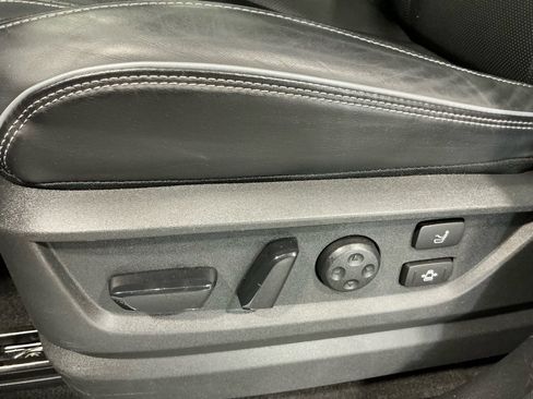 Used 2025 INFINITI QX80 Autograph image 18