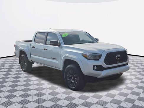 Used 2023 Toyota Tacoma Limited w/ Nightshade Package AWD/4WD image 7
