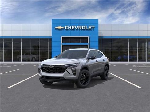 New 2026 Chevrolet Trax LT FWD image 8