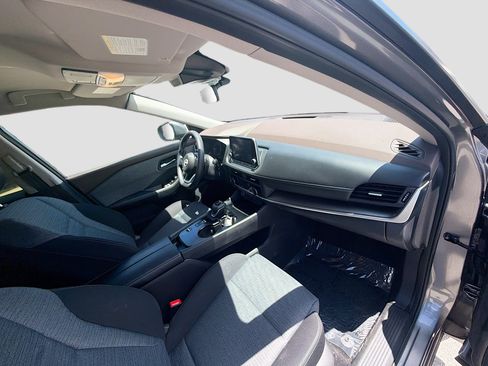 Used 2023 Nissan Rogue SV FWD image 30