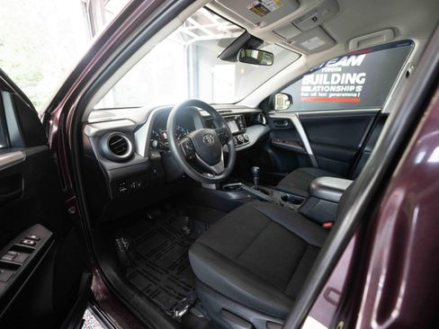 Used 2018 Toyota RAV4 LE w/ All Weather Liner Package AWD/4WD image 8