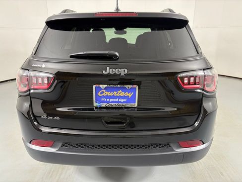 New 2026 Jeep Compass Latitude w/ Sun and Sound Group AWD/4WD image 7