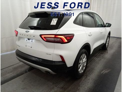 Used 2025 Ford Escape Active w/ Tech Pack #1 image 3