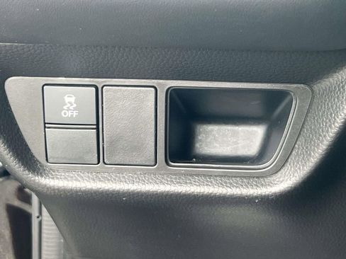 Used 2023 Honda HR-V LX image 18
