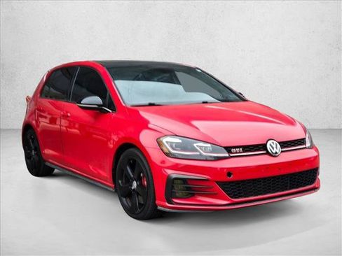Used 2020 Volkswagen GTI SE image 3