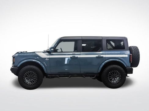 Used 2023 Ford Bronco Outer Banks AWD/4WD image 2