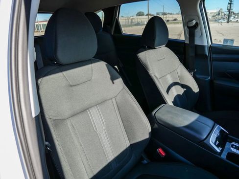 Used 2025 Hyundai Tucson SEL AWD/4WD image 17