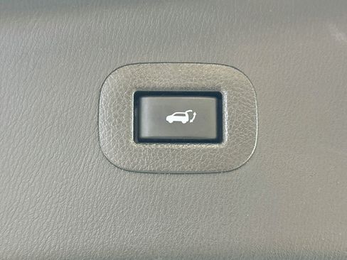 Used 2023 INFINITI QX80 Premium Select w/ Cargo Package AWD/4WD image 32