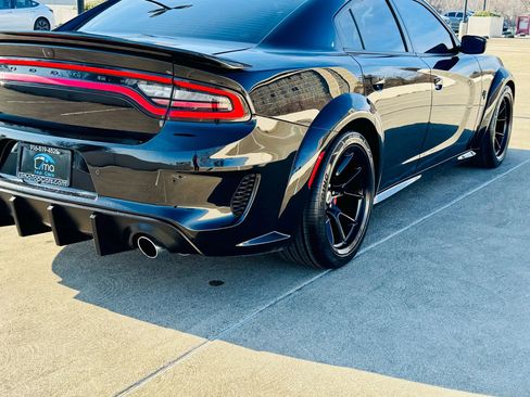 Used 2023 Dodge Charger SRT Hellcat RWD image 15