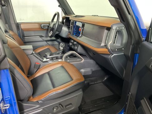 Used 2024 Ford Bronco Outer Banks image 24