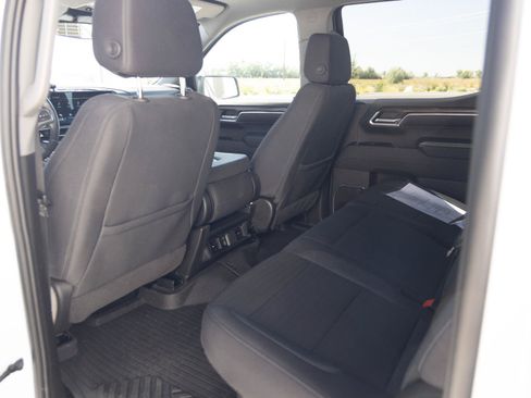 Used 2024 Chevrolet Silverado 1500 RST AWD/4WD image 32