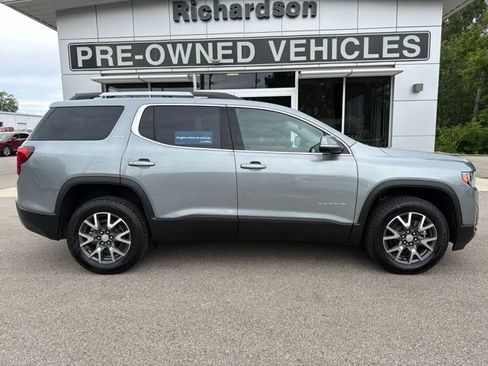 Used 2023 GMC Acadia SLE w/ Driver Convenience Package AWD/4WD image 2